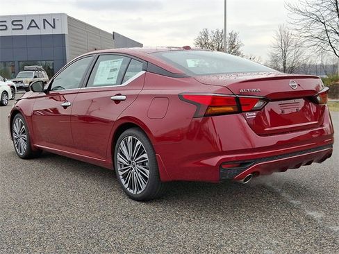 New 2025 Nissan Altima 2.5 SL image 7