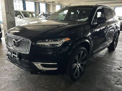 Used 2024 Volvo XC90 T8 Plus w/ Protection Package Premier AWD/4WD image 2
