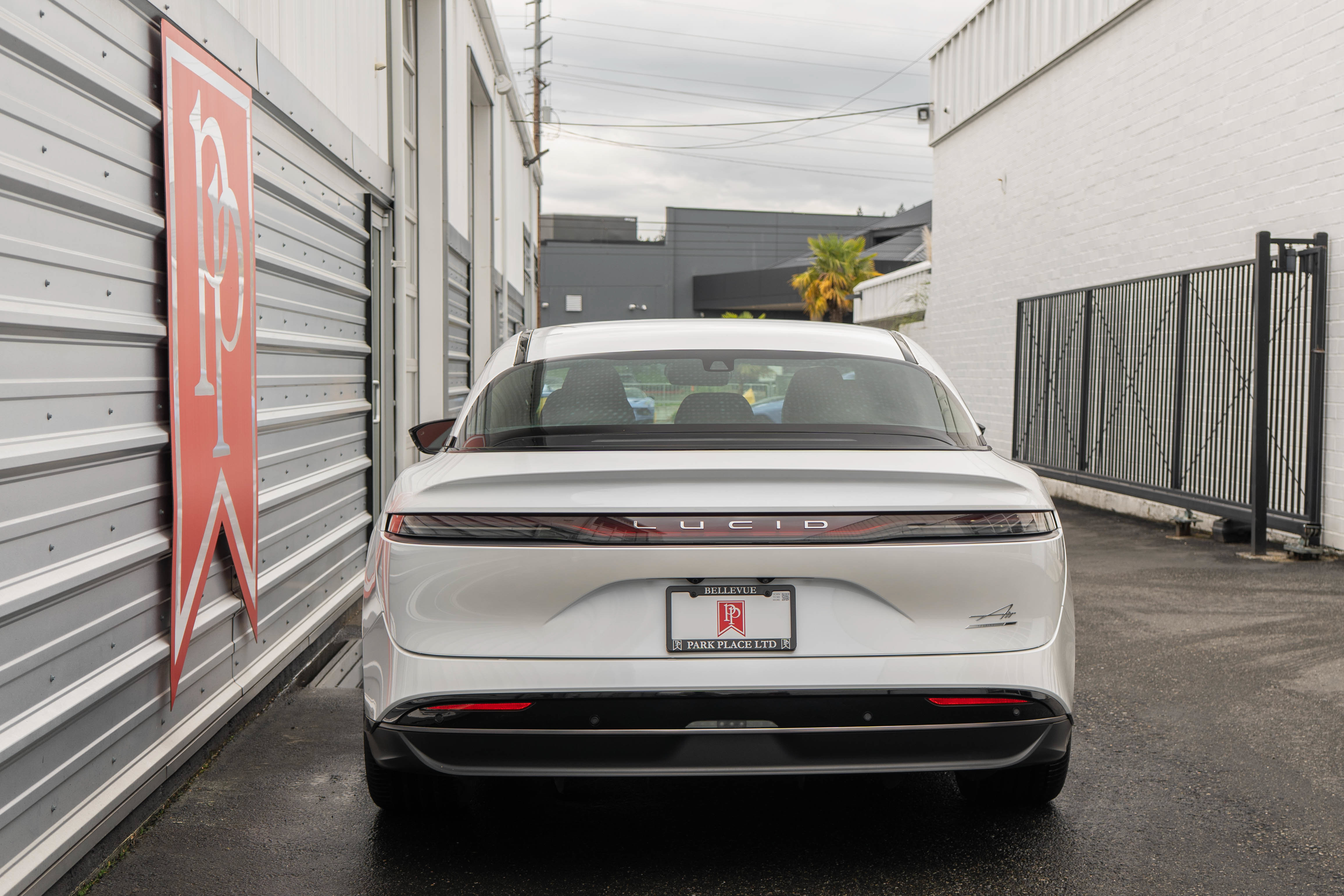 Used 2024 Lucid Air Touring AWD/4WD image 37
