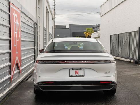 Used 2024 Lucid Air Touring AWD/4WD image 37