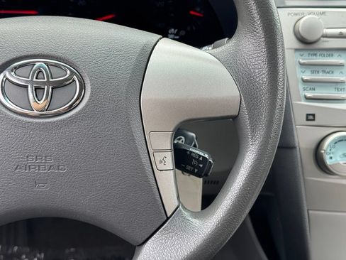 Used 2008 Toyota Camry LE FWD image 25