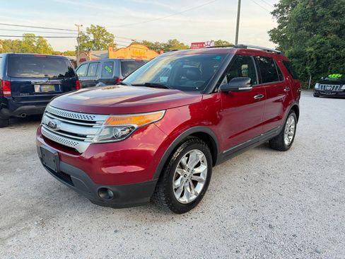 Used 2013 Ford Explorer XLT AWD/4WD image 1