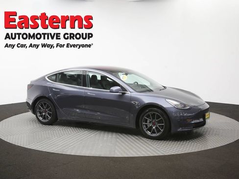 Used 2018 Tesla Model 3 Long Range RWD image 42