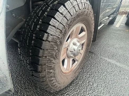 Used 2014 RAM 2500 Tradesman w/ Chrome Appearance Group image 4