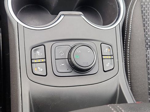 Certified 2022 GMC Terrain SLE w/ Driver Convenience Package image 19