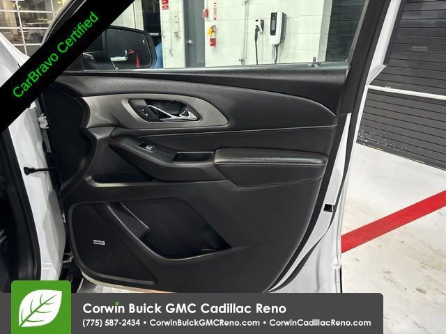 Certified 2023 Chevrolet Traverse Premier w/ Redline Edition AWD/4WD image 42