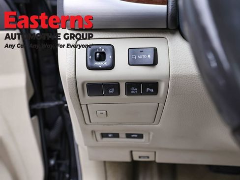 Used 2014 Lexus LS 460 AWD w/ Comfort Package image 24
