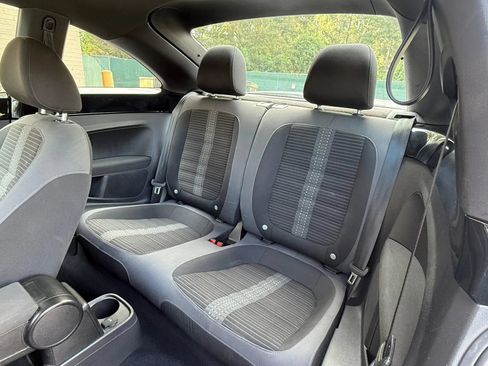 Used 2013 Volkswagen Beetle 2.0T FWD image 16