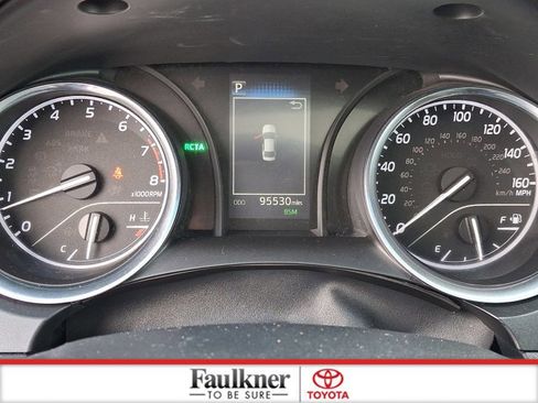 Used 2018 Toyota Camry L image 20