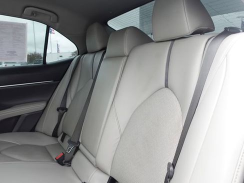 Certified 2022 Toyota Camry XLE FWD image 24