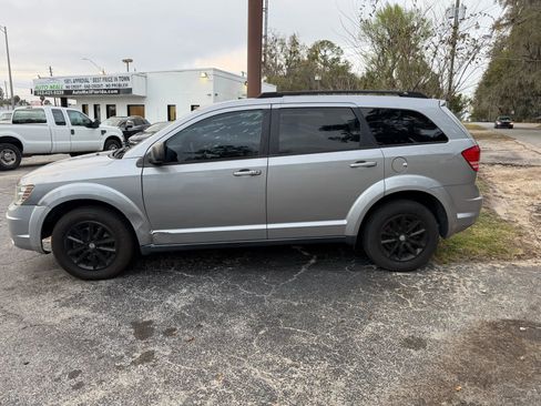 Used 2016 Dodge Journey SE w/ Flexible Seating Group FWD image 4