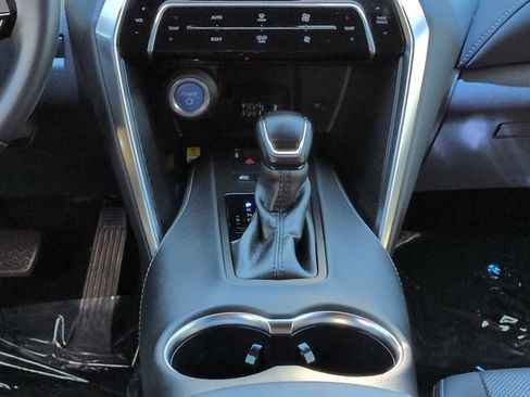 Used 2021 Toyota Venza Limited AWD/4WD image 20