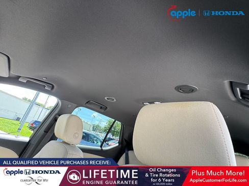 Used 2023 Chevrolet Traverse LT w/ LPO, Cargo Package AWD/4WD image 18