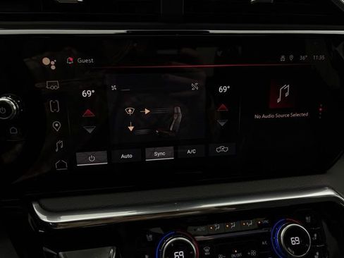 New 2026 GMC Sierra 2500 Denali w/ Denali Reserve Package image 34