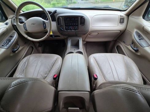 Used 1997 Ford Expedition XLT AWD/4WD image 12