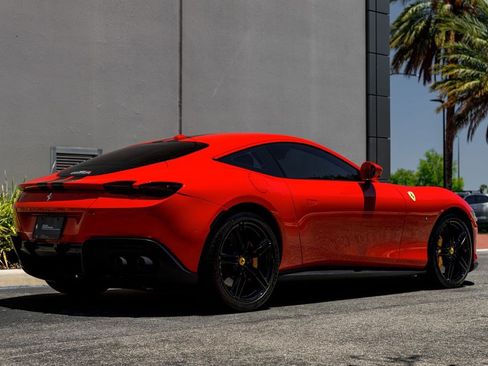 Used 2022 Ferrari Roma RWD image 40