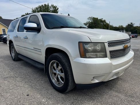 Used 2012 Chevrolet Suburban LTZ AWD/4WD image 10
