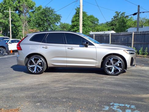 Used 2025 Volvo XC60 B5 Ultra w/ Protection Package Premier AWD/4WD image 2