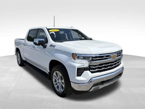 Used 2024 Chevrolet Silverado 1500 LTZ w/ LTZ Convenience Package II AWD/4WD image 7
