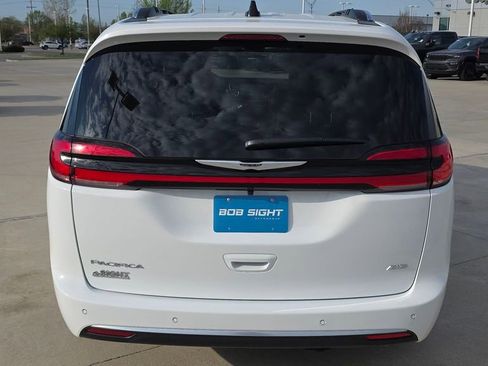 New 2026 Chrysler Pacifica Pinnacle AWD/4WD image 4