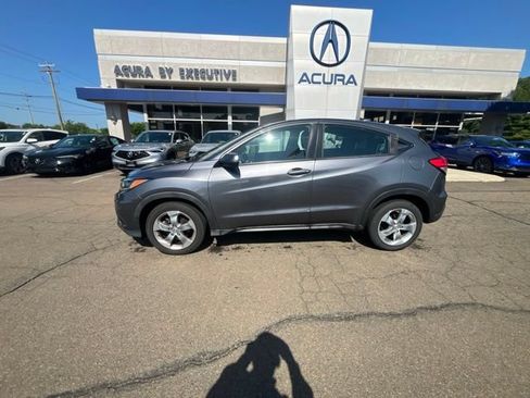 Used 2019 Honda HR-V LX image 40