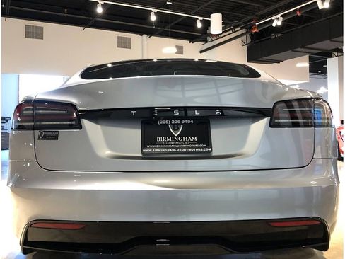 Used 2024 Tesla Model S image 14