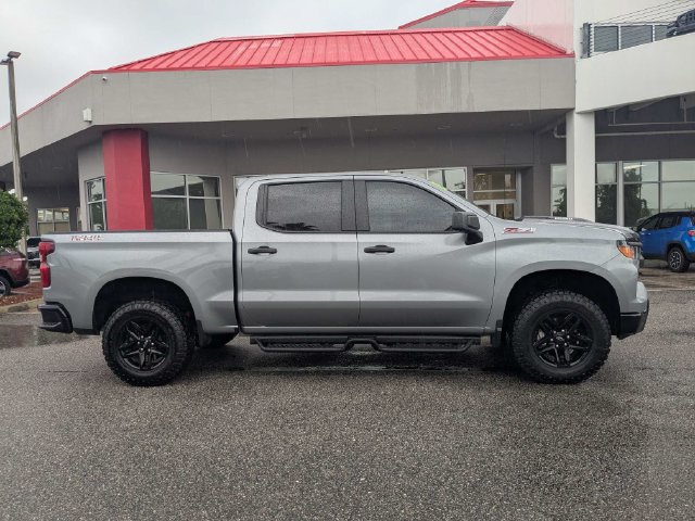 Used 2025 Chevrolet Silverado 1500 Custom Trail Boss AWD/4WD image 3