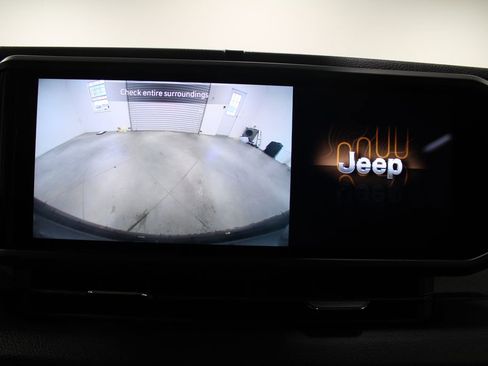 Used 2024 Jeep Wrangler Sport S image 46