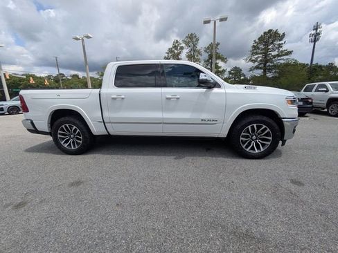 Used 2025 RAM 1500 Limited w/ Trailer Tow Group AWD/4WD image 4