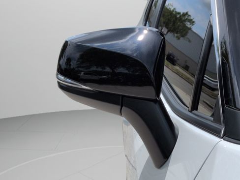 Used 2025 Toyota RAV4 XSE AWD/4WD image 14