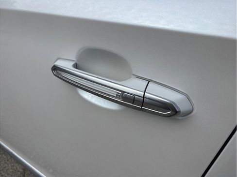 Used 2019 Cadillac XTS Luxury image 17