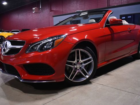 Used 2016 Mercedes-Benz E 550 Cabriolet w/ Premium 2 Package image 4