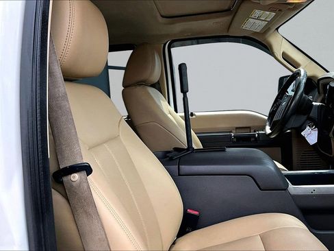 Used 2011 Ford F350 Lariat w/ Lariat Ultimate Pkg AWD/4WD image 28