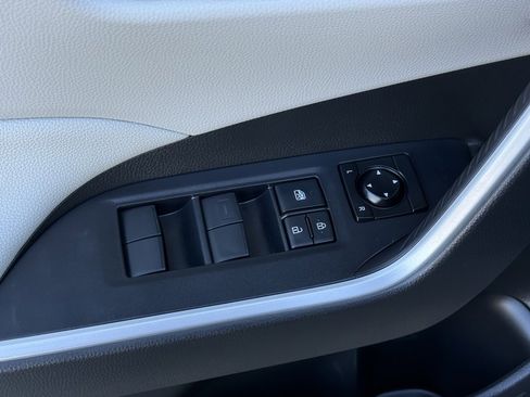 Used 2020 Toyota RAV4 XLE image 14