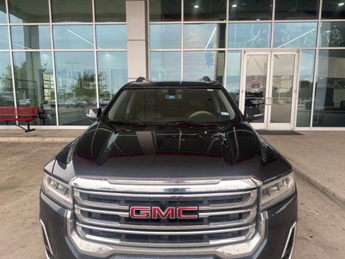 Used 2020 GMC Acadia SLT FWD image 23