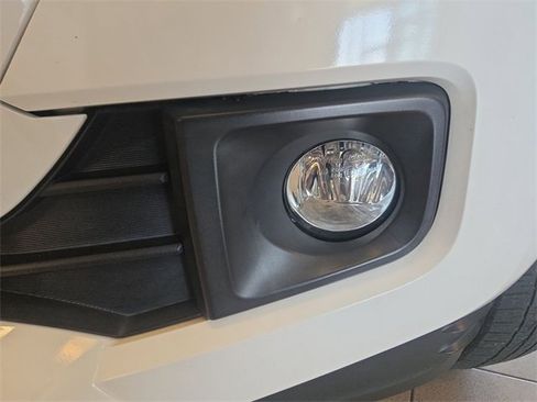 Used 2016 Toyota Tacoma TRD Sport image 24