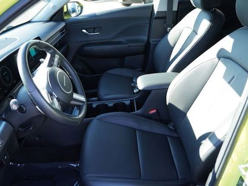 Used 2024 Hyundai Kona Limited image 15