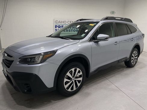 Used 2021 Subaru Outback Premium image 4