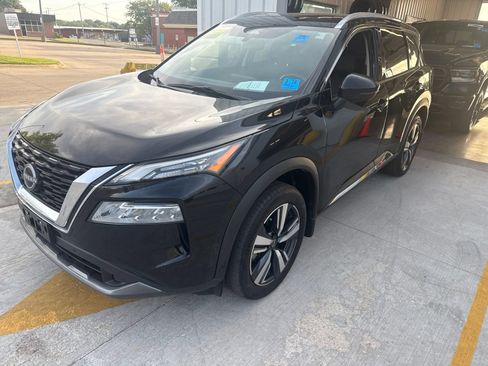 Used 2023 Nissan Rogue SL w/ SL Premium Package AWD/4WD image 1