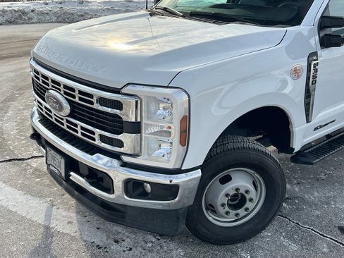 Used 2024 Ford F350 XL w/ Snow Plow Prep Package image 9