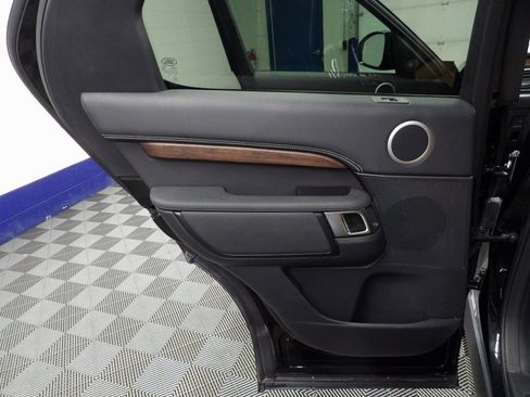 Used 2024 Land Rover Discovery Dynamic SE image 44