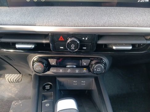 New 2026 Nissan Kicks SV w/ SV Premium Package image 17