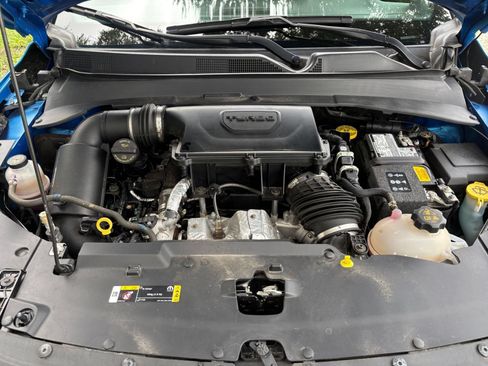 Used 2025 Jeep Compass Trailhawk AWD/4WD image 32