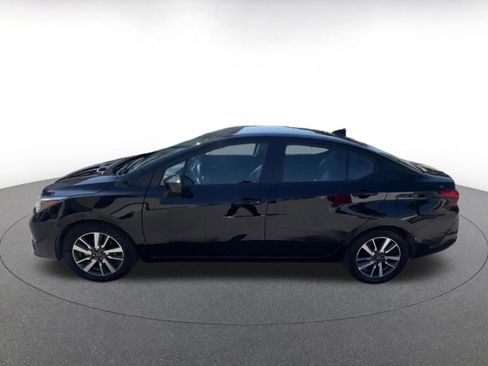 Used 2025 Nissan Versa SV FWD image 9