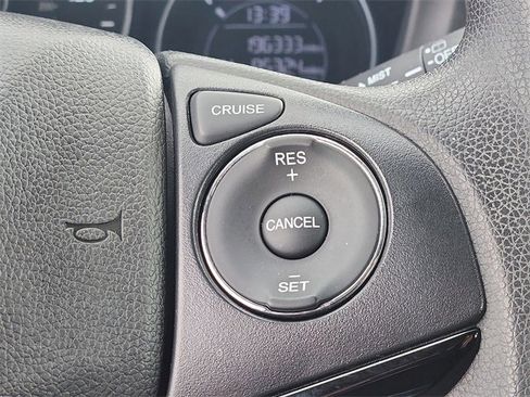 Used 2022 Honda HR-V LX image 21