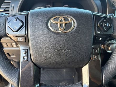 Used 2020 Toyota 4Runner TRD Off-Road Premium AWD/4WD image 7