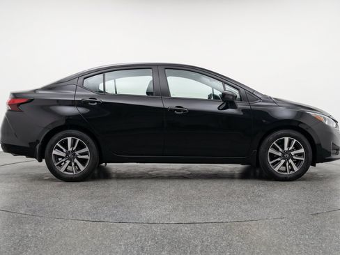 Used 2025 Nissan Versa SV FWD image 11
