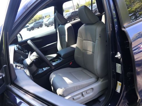 Used 2024 Honda Passport EX-L image 31