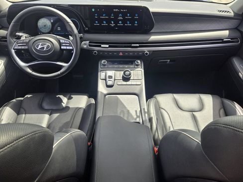Certified 2023 Hyundai Palisade Limited FWD image 12