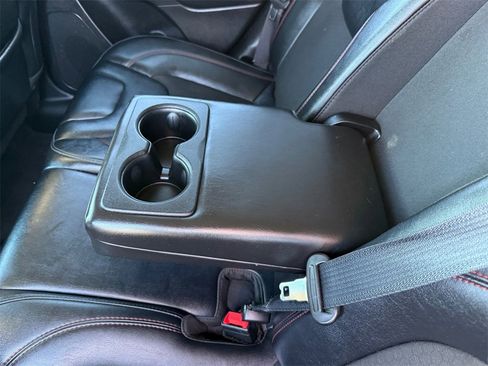 Used 2022 Jeep Cherokee Trailhawk image 12